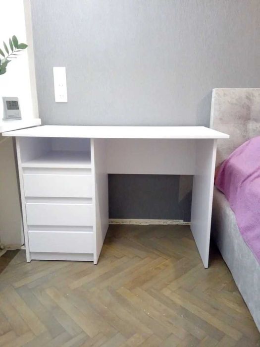 Стіл Декан 7 кольорів. БЕЗКОШТОВНА доставка по Україні в ROZETKA