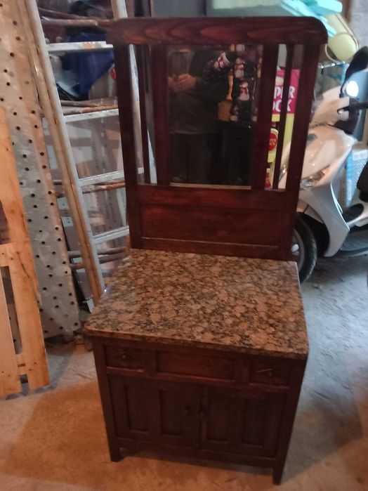 Movel de entrada antigo