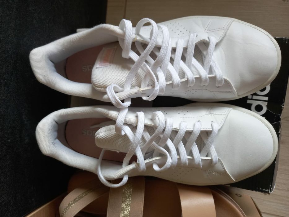 Buty r39 Adidas, Graceland, Clara Baron, Vevio zestaw