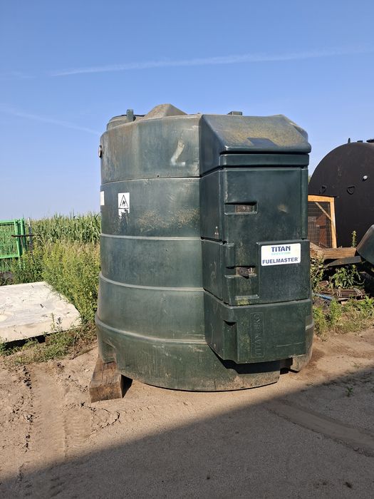 Zbiornik dwupłaszczowy na paliwo 5000 l.