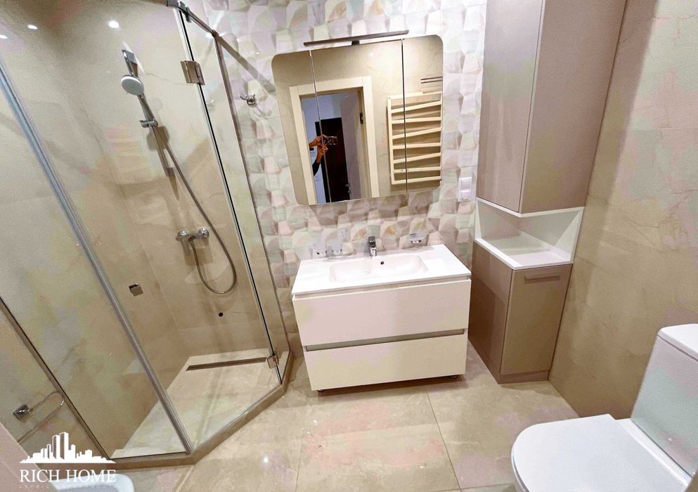 ЖК Петрівський квартал. Ідеальна квартира з дизайнерським ремонтом!