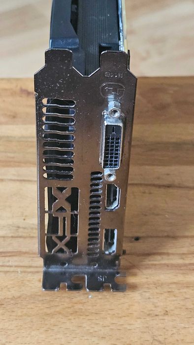 Відеокарта XFX AMD Radeon RX 550 4GB GDDR5