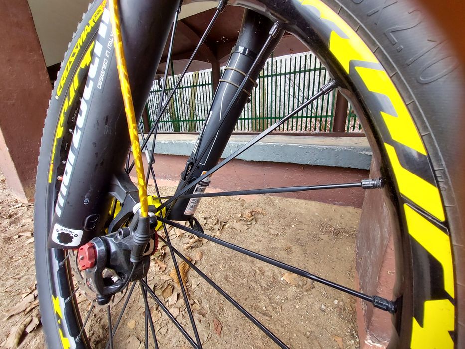 Nukeproof am 275 crossmax  hope pro 4
