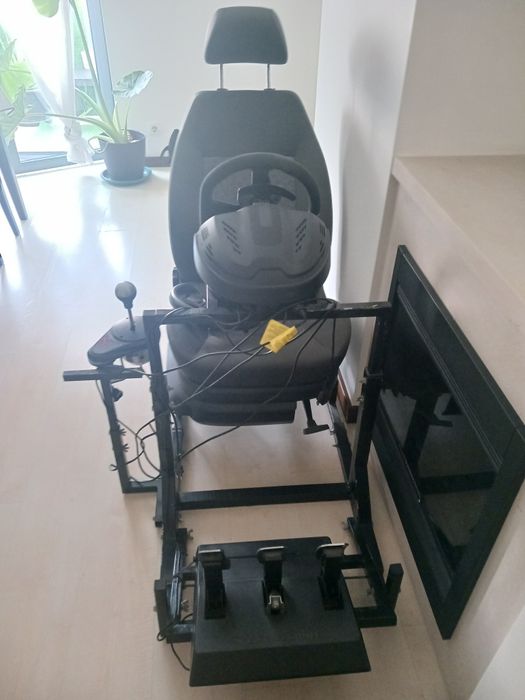 Simulador completo - thrustmaster T300 alcantara