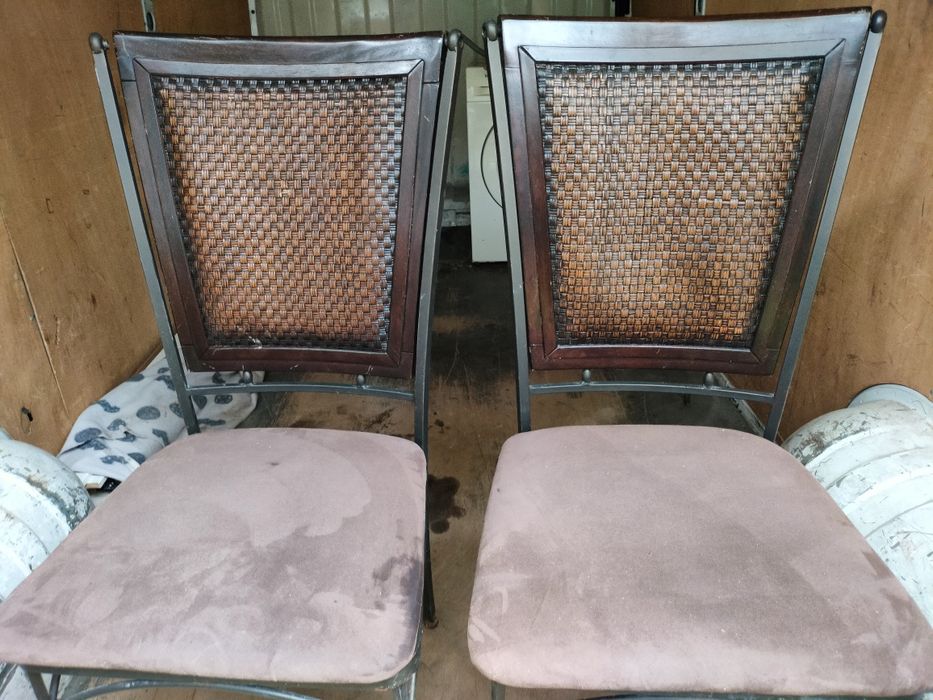Sprzedam 2 solidne metalowe krzesła do ogrodu, altany, domu. Okazja!!!