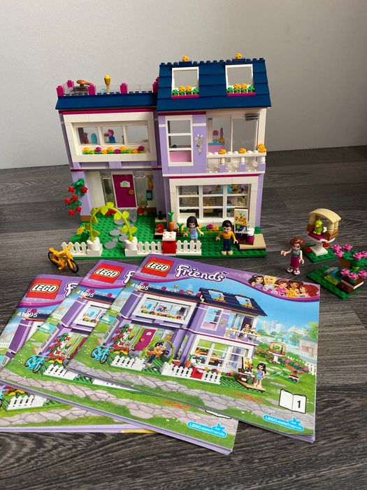 LEGO 41095  Friends   Dom Emmy