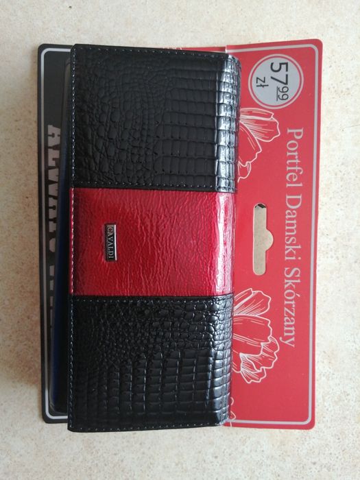 Portfel damski skórzany Nowy