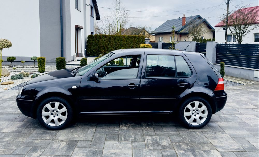 Śliczny Czarny Bezwypadkowy Golf Wyposażony 1-WŁ Super Stan Zamiana!!