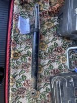 Продам амортизатор на фольцваген B7, B8