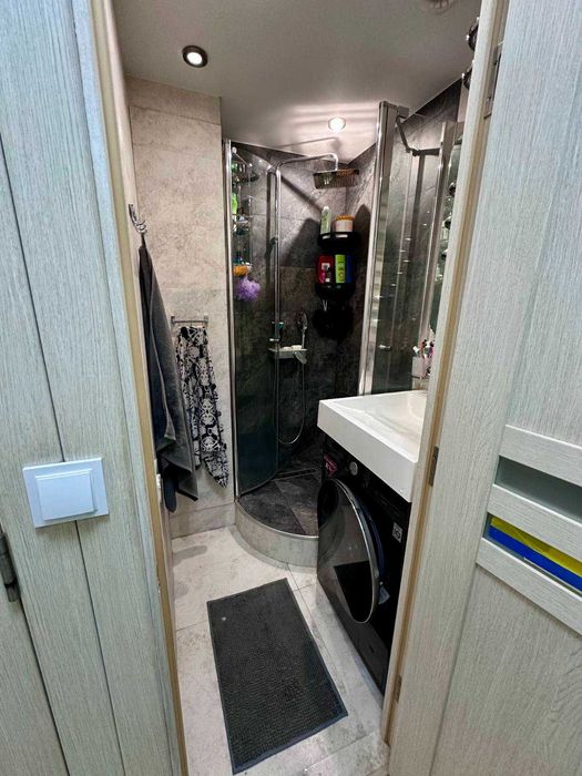 3 кімнатна квартира в Центрі з дизайнерським ремонтом[]