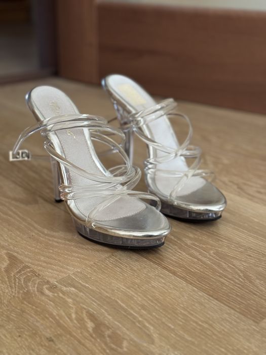 Стріпи прозорі каблуки
