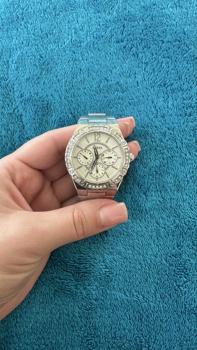 Часы guess.