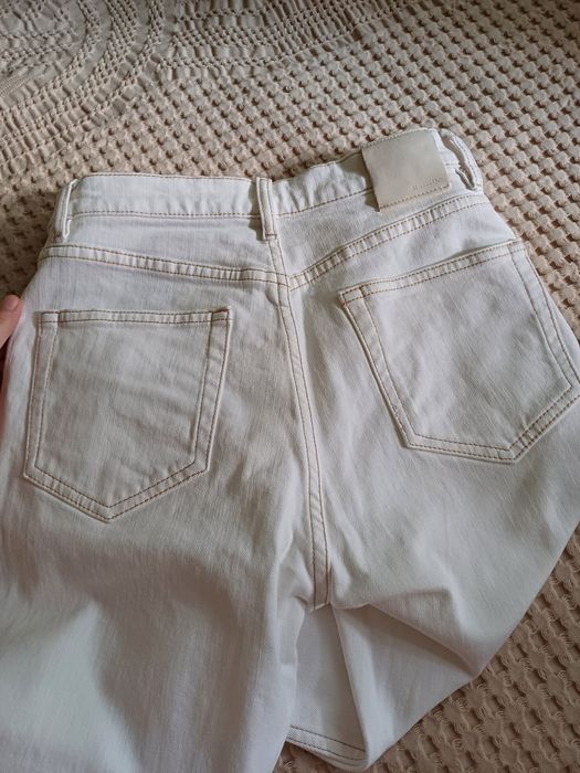 Прямі джинси молочні massimo dutti  34р(xs)