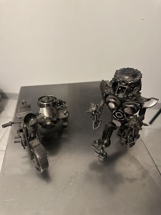 Estatuas de metal de decoracao