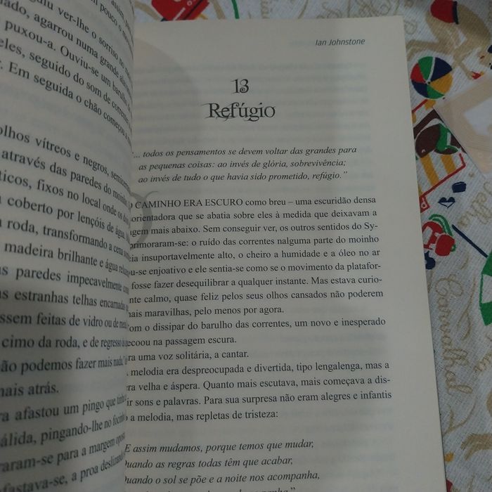 O sino entre mundos. Portes incluídos