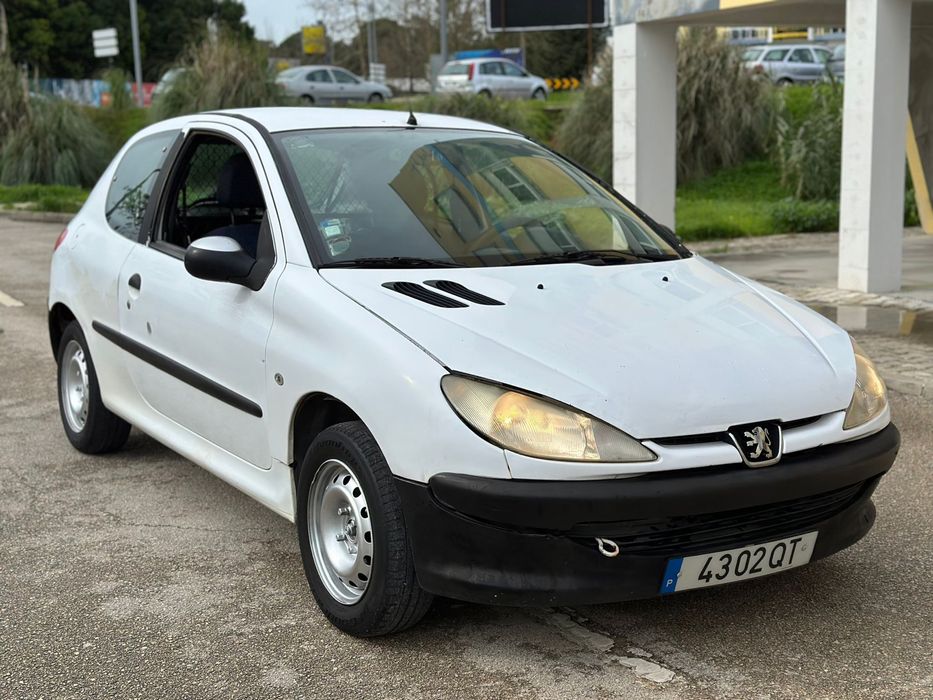 Peugout 1.9D comercial ano 2000 com (AC)