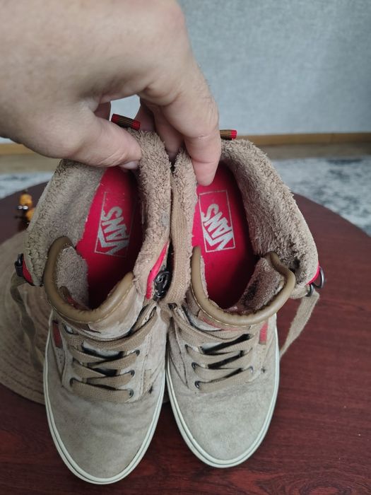 Продам Vans зимові