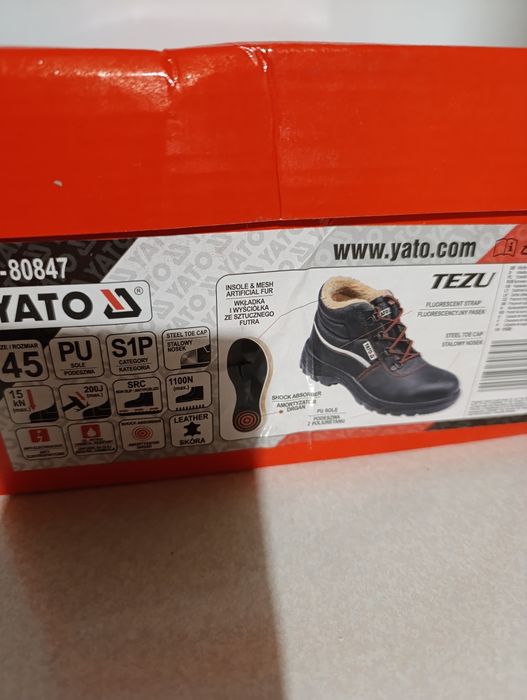 Buty     robocze.