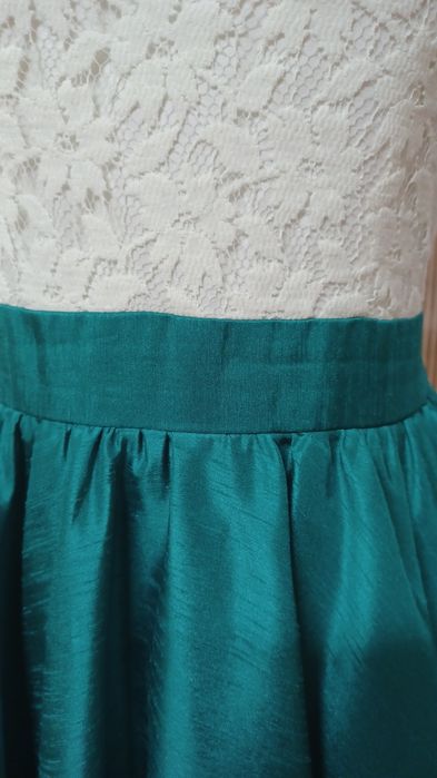 Vestido verde e branco