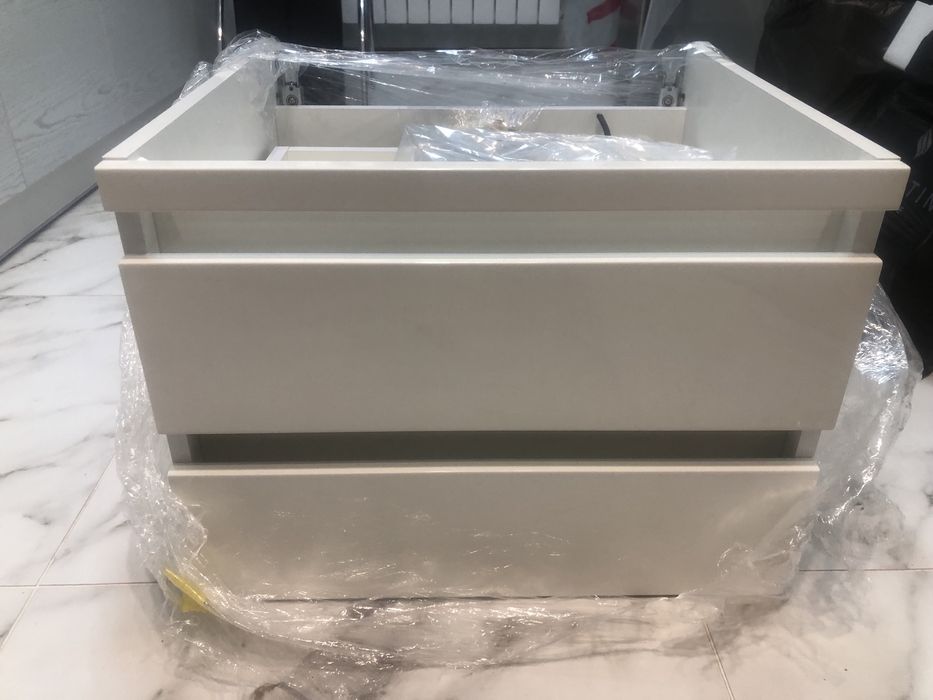 Подвесная тумба для ванной