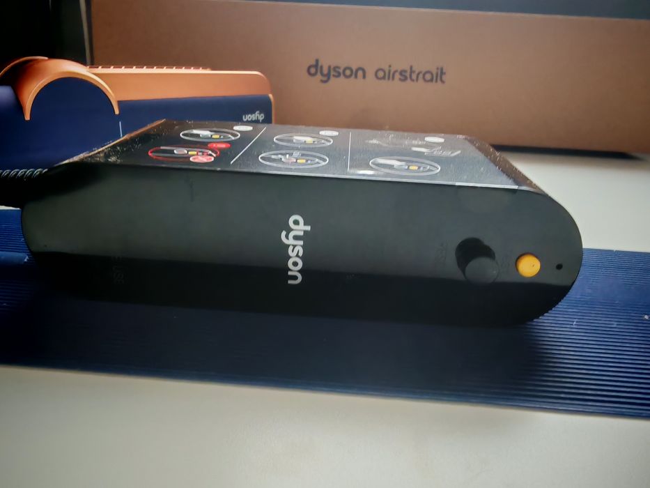 Dyson Airstrait – prostownica + suszarka 2w1