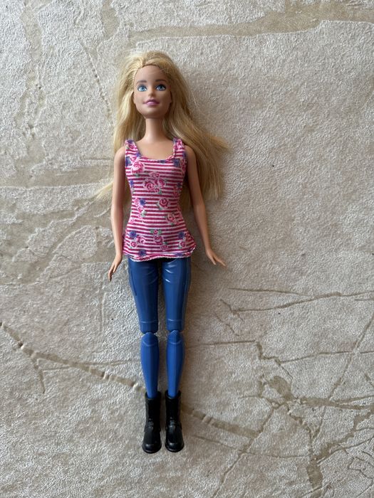 Lalka Barbie na rowerze z pieskami, Mattel