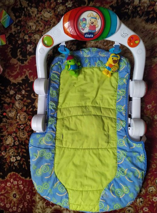 Активний ігровий центр, дитячий тренажер, розвиваючий килимок Chicco