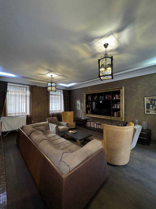 Продам квартиру в квартале от Соборной площади