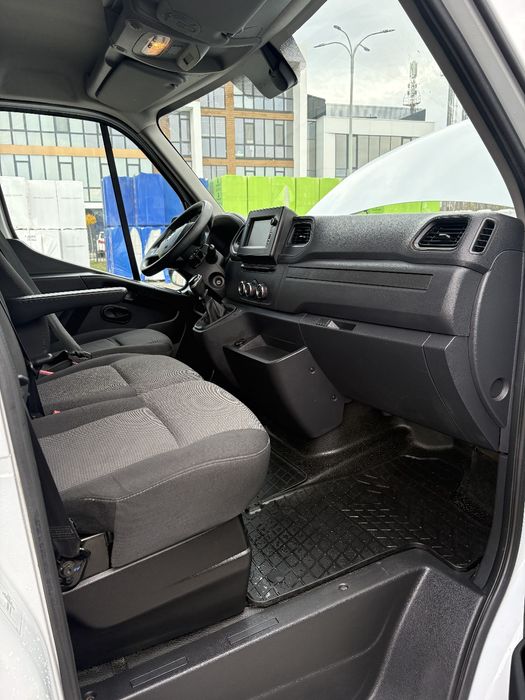 Продам Рено мастер 2,3