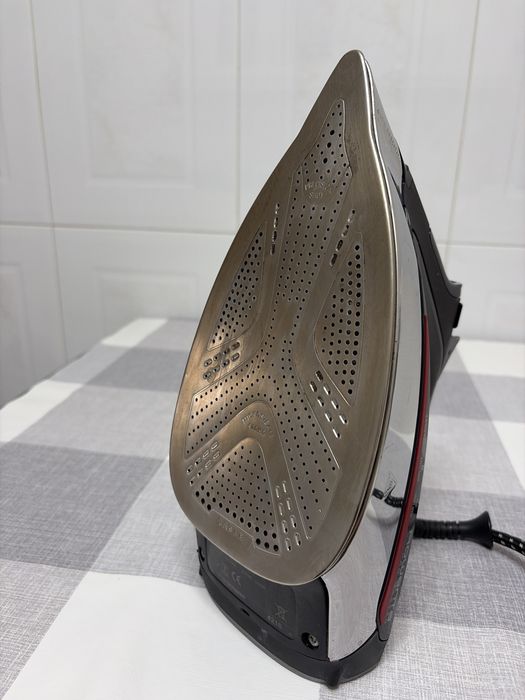 Ferro de engomar Rowenta 2800W