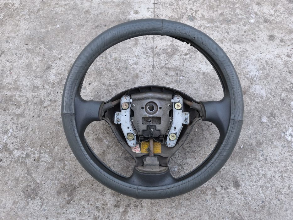 Продам руль на hyundai santa fe 1