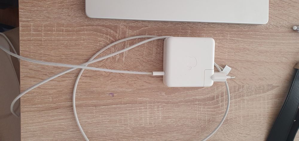 MacBook Pro 14 16GB / 512GB M1 Pro CPU 8-core GPU 14-core