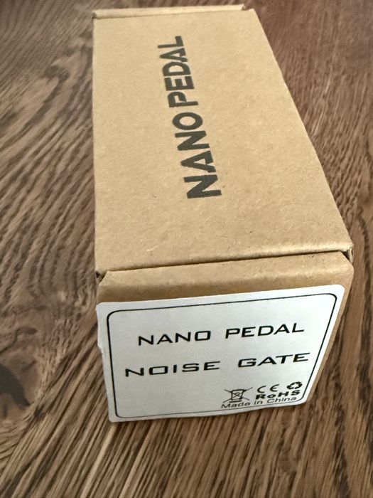 Педаль Noise Gate шумоподавления Rowin