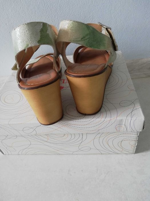 Sandały damskie skórzane 37