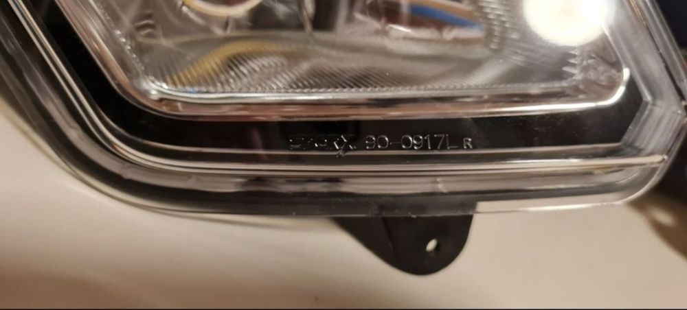 CAN-AM Outlander lampy przednie