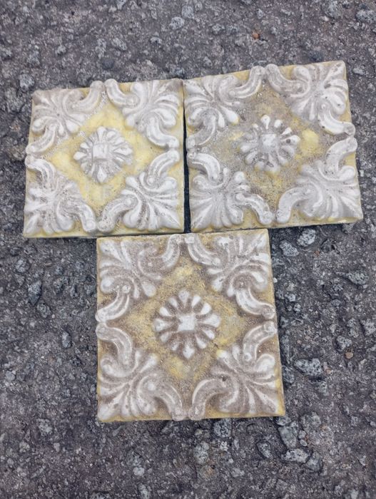 Vendo azulejos muito bonitos bom estado