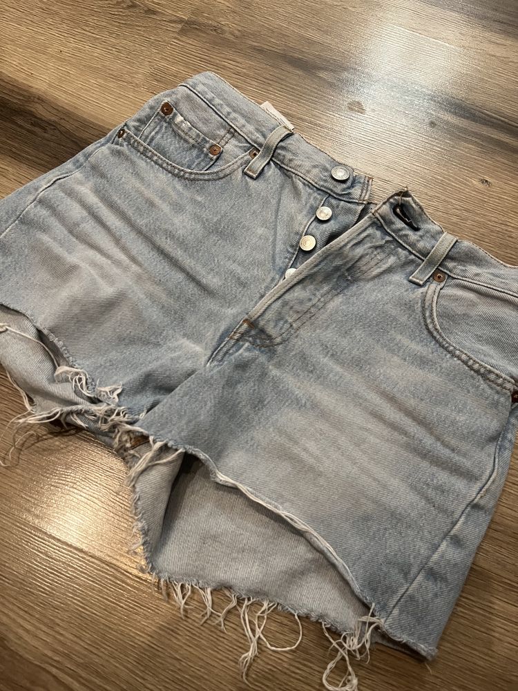 Оригінал Шорти Левайс Levis: 499 грн. - Джинсові шорти Кропивницький на Olx