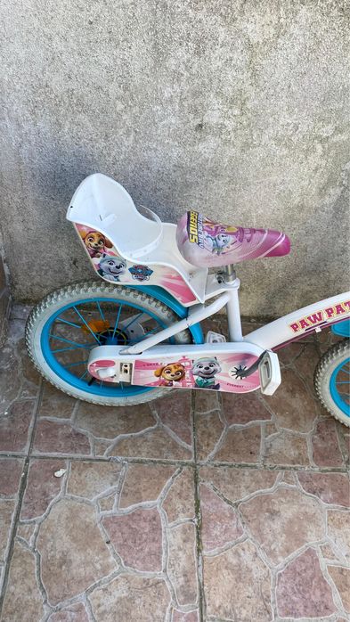 Bicicleta menina