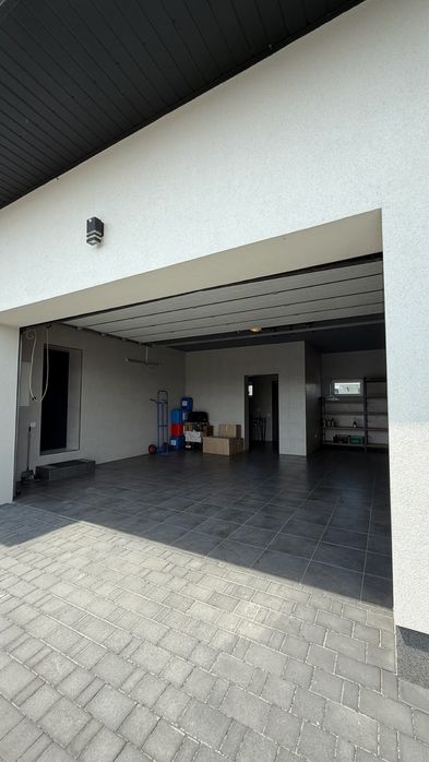 Продаж розкішного будинку с. Рованці