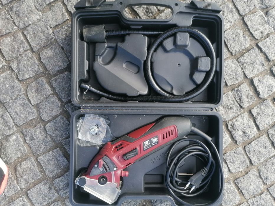 Roteadora elétrica.