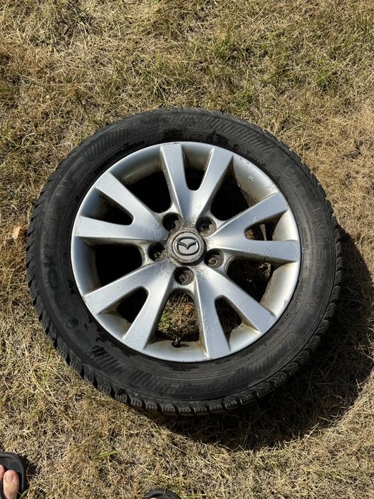 Продам комплект диски Mazda R16 без шин