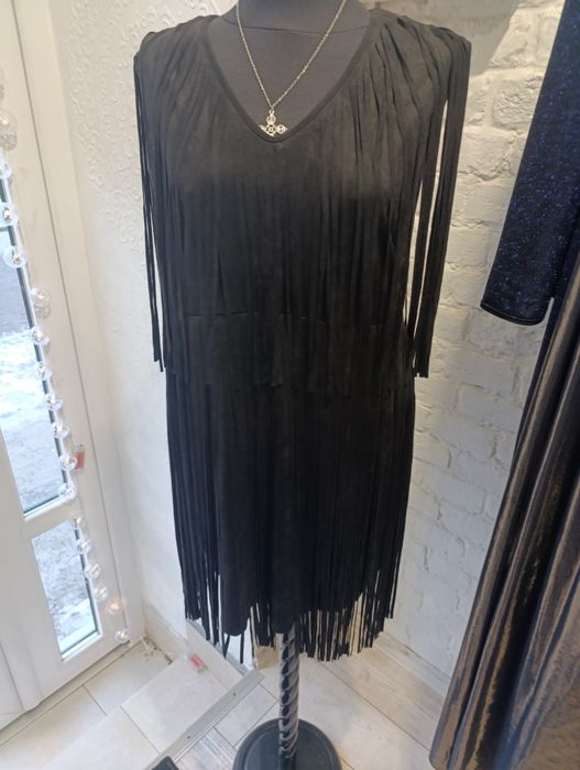 Сукні жіночі святкові