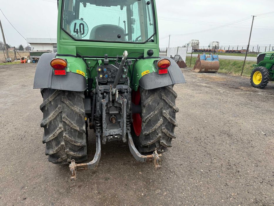 Fendt 210F Vario-sadowniczy-2016 rok 208  209
