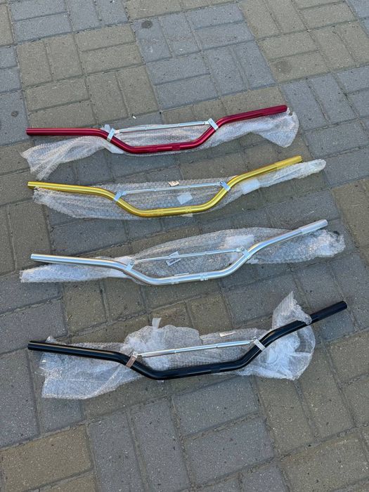 Руль для мотоцикла, різні у наявності