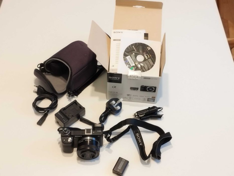 Aparat cyfrowy Sony NEX-6 z etui