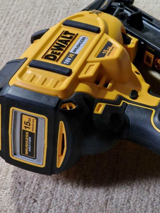 DeWalt DCN 650 Gwoździarka XR 18V