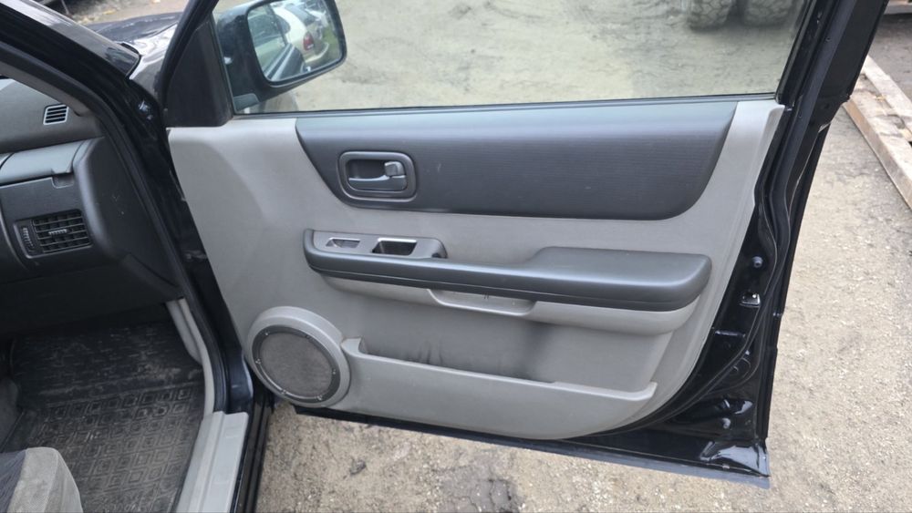 Шрот запчастини розбор Ніссан Ікстрейл 2.2дизель 2004рік