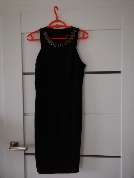 Sprzedam sukienkę małą czarną roz S