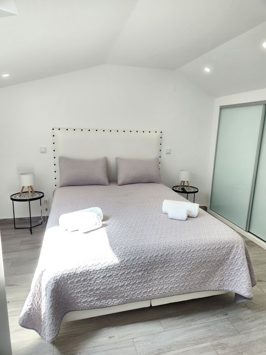 Apartamento T1+1 (Estúdio porta 2)