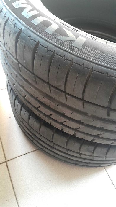 Pneus kumho 235/50r17